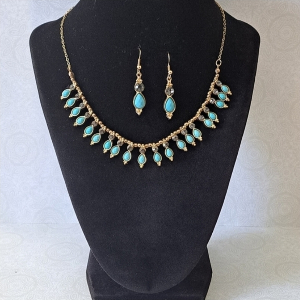 Elegant Gold, Blue & Gray Stone Necklace and Earring Set.